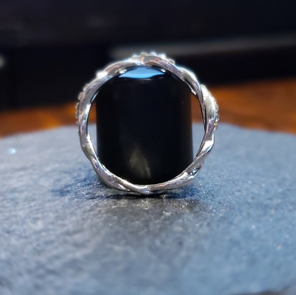 🆕 Sterling & Diamond Crystal Twist Ring 🆕 - Picture 7 of 9